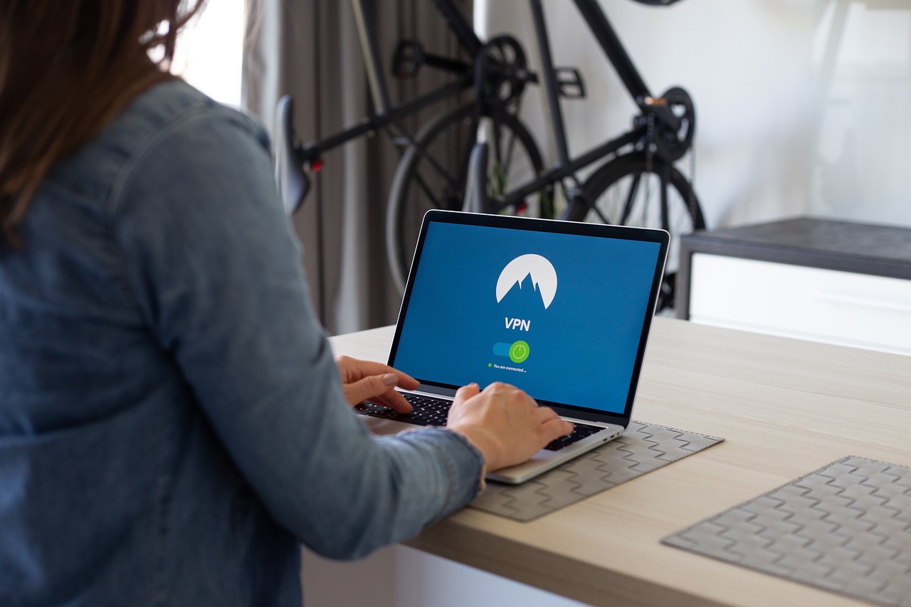 出售私人号微信：平台搭建代理